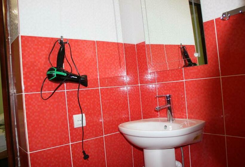 Номер Economy, Duet