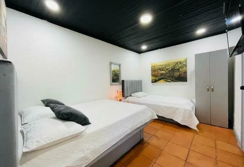 Standard-huone, Londres Real