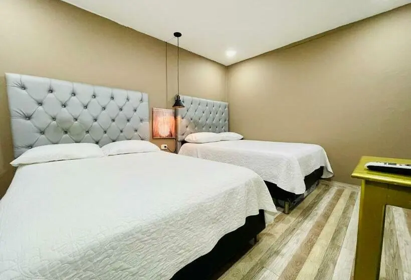 Standard-huone, Londres Real
