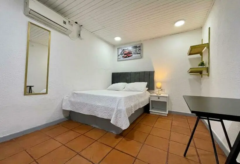 Standard-huone, Londres Real