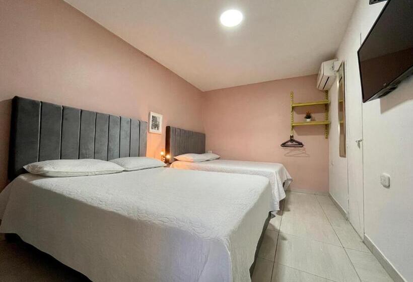 4인용 스탠다드 룸, Londres Real