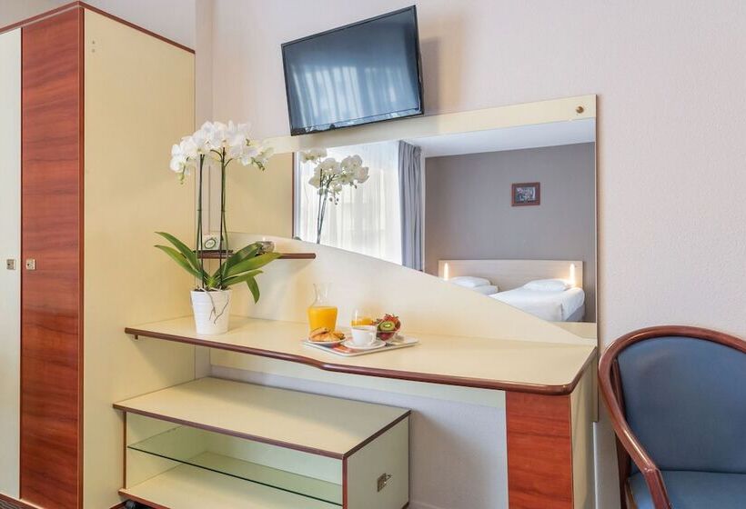 Студия Стандарт, Appart City Classic La Rochelle Centre