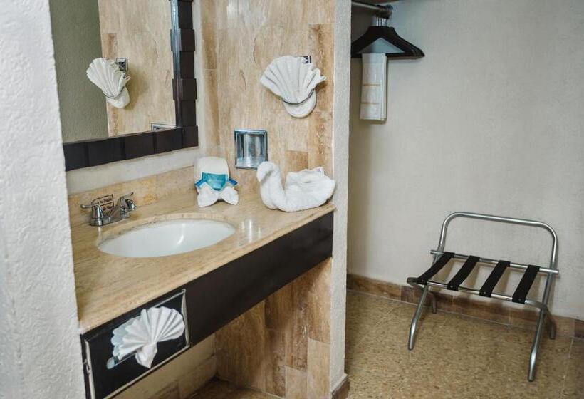 キングサイズベッドのスイートルーム, Best Western Hotel Posada Freeman Zona Dorada