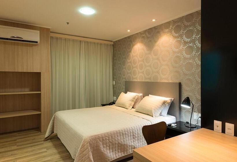 סוויטת סופריור, Executive Arrey