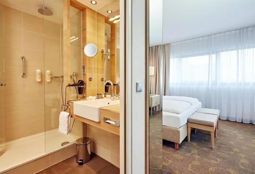 اتاق راحتی, H+ Hotel Salzburg