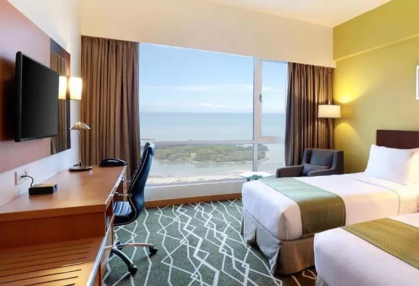 اتاق استاندارد با چشم‌انداز دریا, Holiday Inn Melaka By Ihg