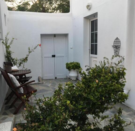 스탠다드 트리플 룸, Matina