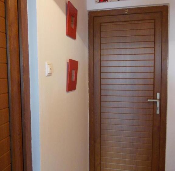 חדר סטנדרט לארבעה, Matina