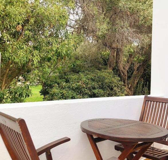 חדר סטנדרט לארבעה, Matina