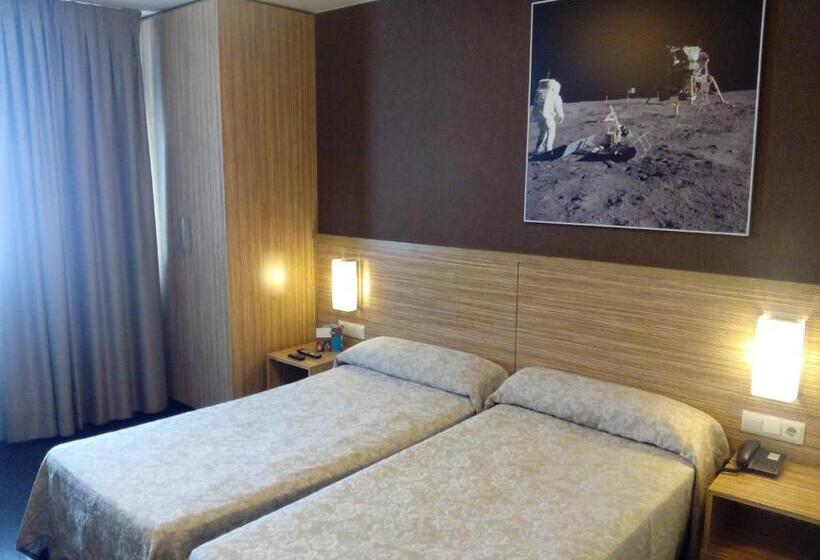 اتاق استاندارد, Moon