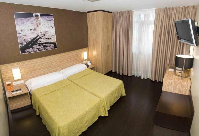 اتاق استاندارد, Moon