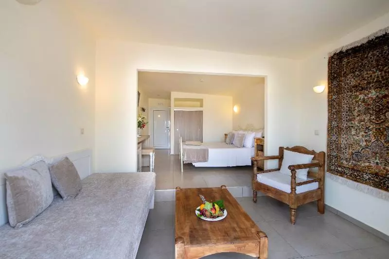 Sviitti, Orpheas Resort