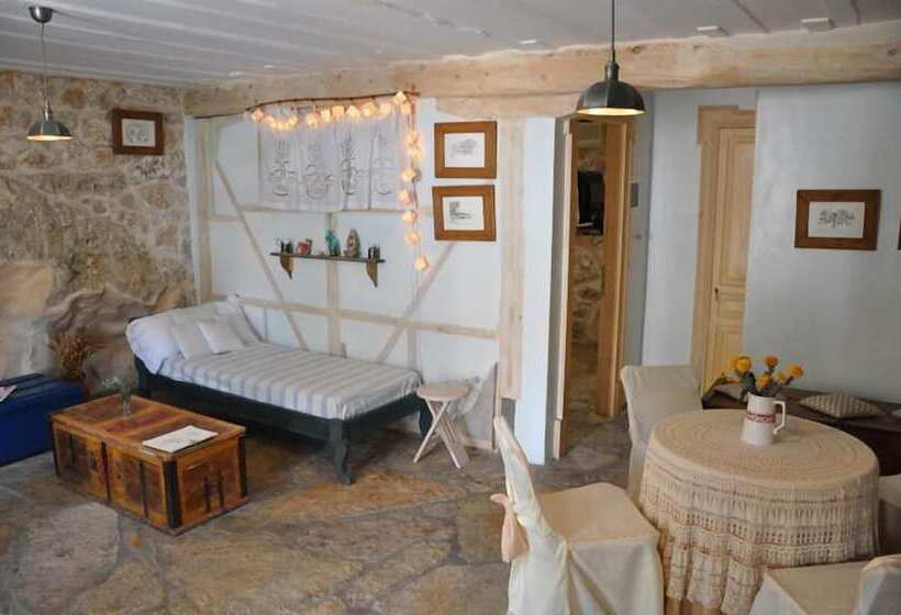 Студия Стандарт, Pavezzo Country Retreat
