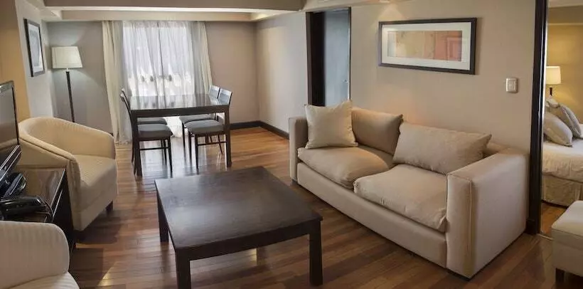سوییت, Premium Tower Suites