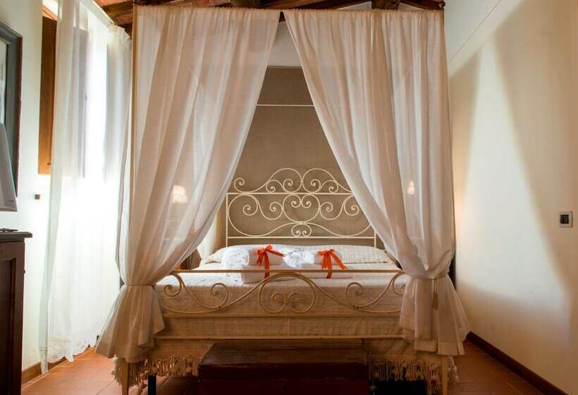 اتاق سوپریور, Relais Villa Petrischio