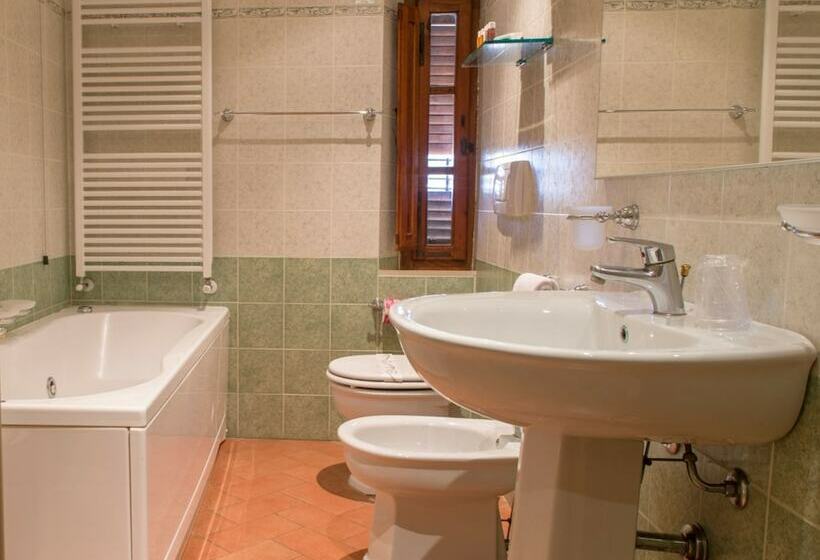 اتاق سوپریور, Relais Villa Petrischio