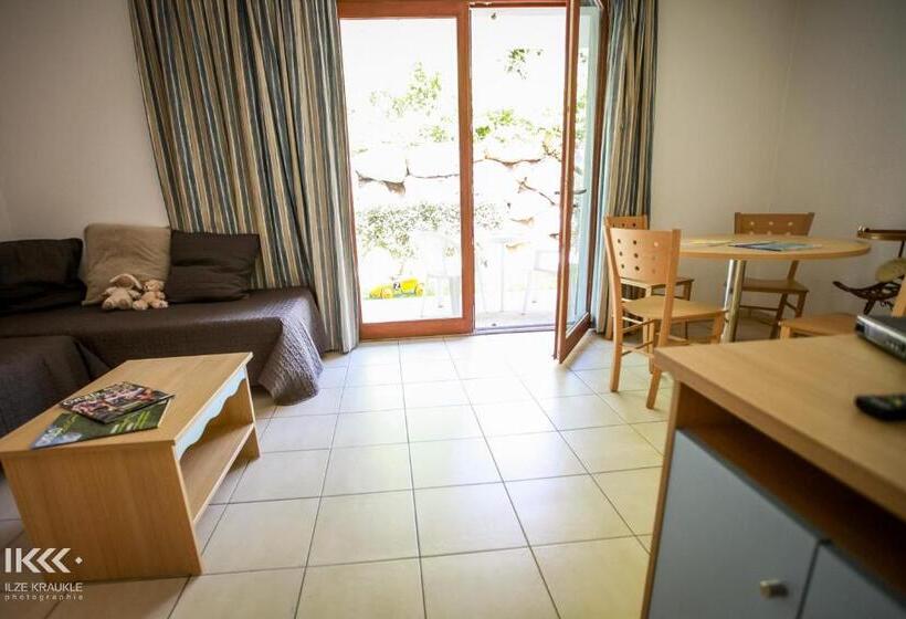 Comfort studio with balcony, Résidence Balcons De La Neste