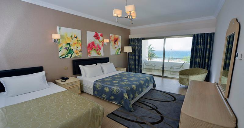 غرفة ديلوكس ثلاثية, Sky Ville Hotel Canela