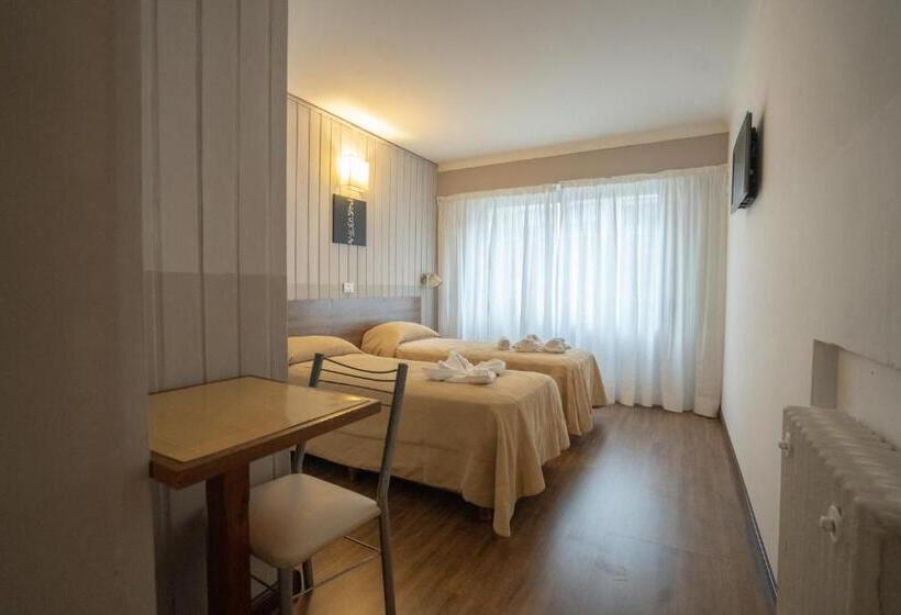 اتاق استاندارد, Tangoinn Club