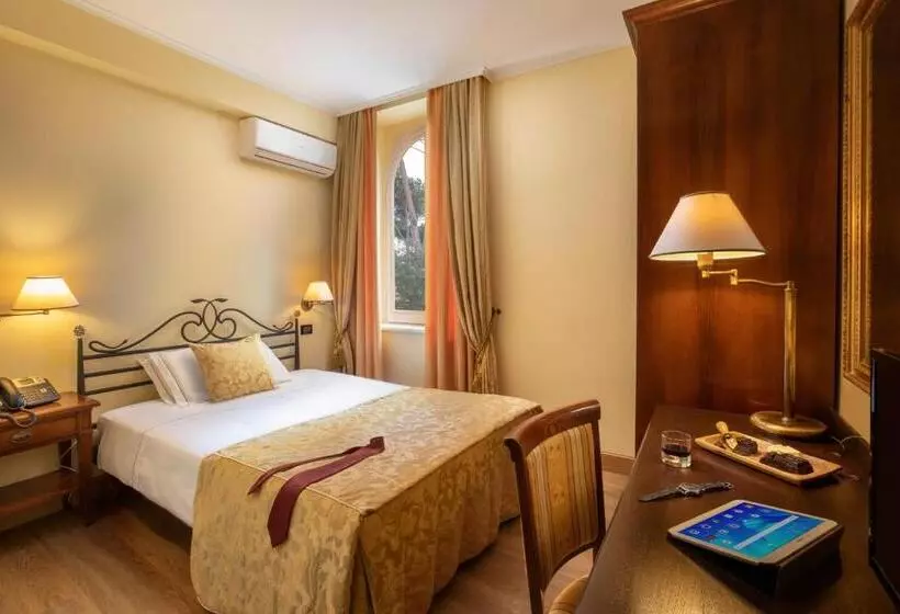 Comfort Yhden Hengen Huone, Verdeborgo