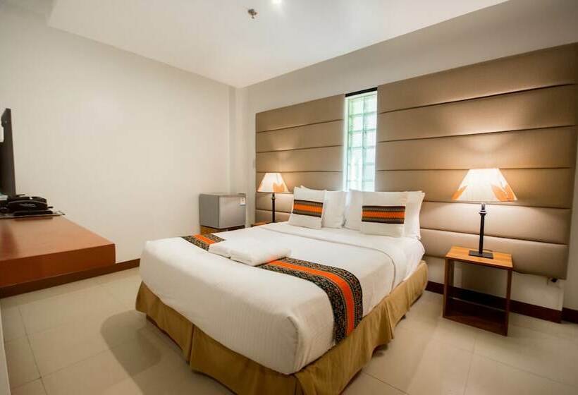 اتاق لوکس, Sur Beach Resort Boracay