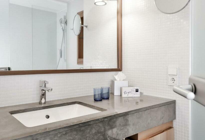 اتاق استاندارد با تخت بزرگ, Dorint Hotel Bremen