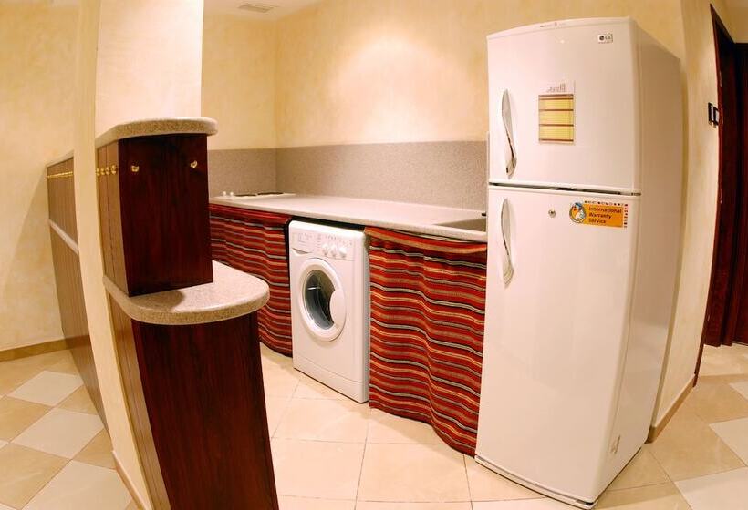 سوییت لوکس, Al Liwan Suites