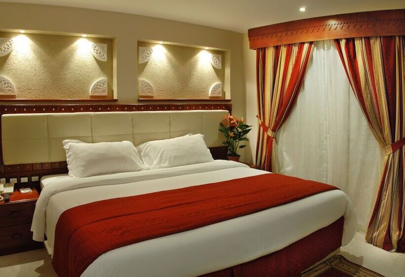 سوییت لوکس, Al Liwan Suites