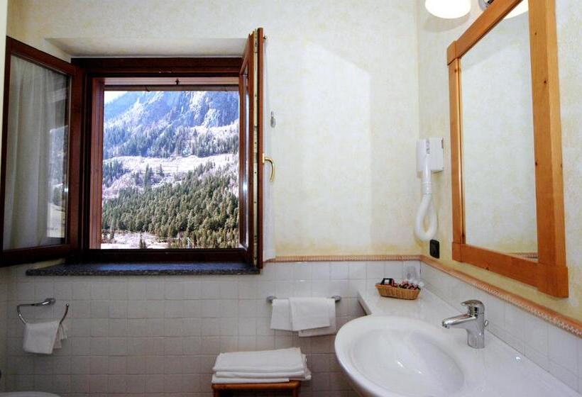 חדר סטנדרט, Alpechiara