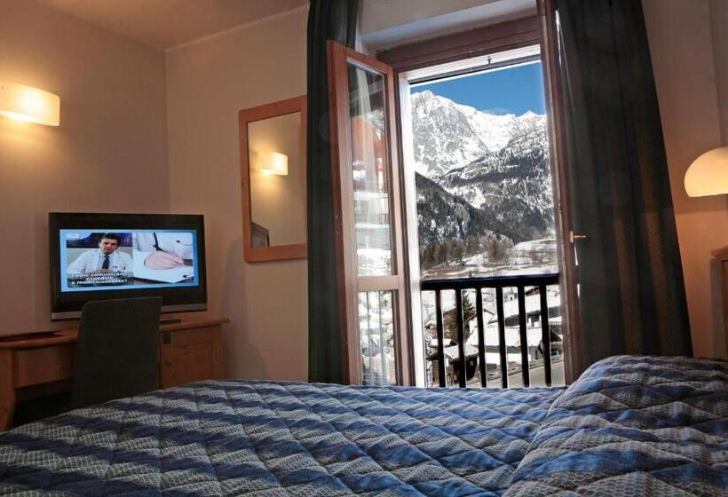 חדר סטנדרט, Alpechiara