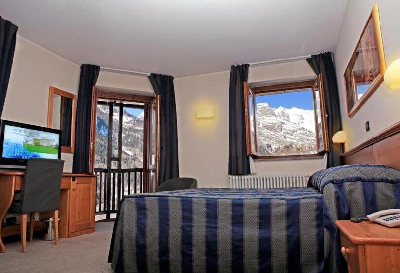 חדר סטנדרט, Alpechiara