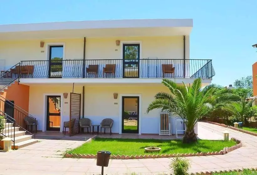 スタンダードルーム, Club   Baia Dei Gigli