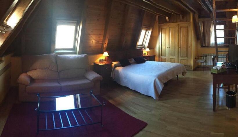 חדר דופלקס, ço De Pierra