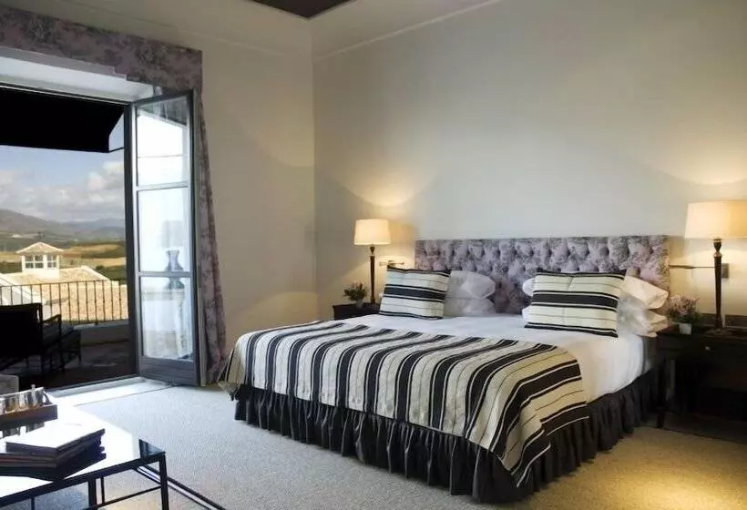山の見えるジュニアスイート, Finca Cortesin Hotel Golf & Spa
