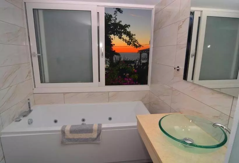 استودیوی استاندارد, Romantic Palace Beach Apartments