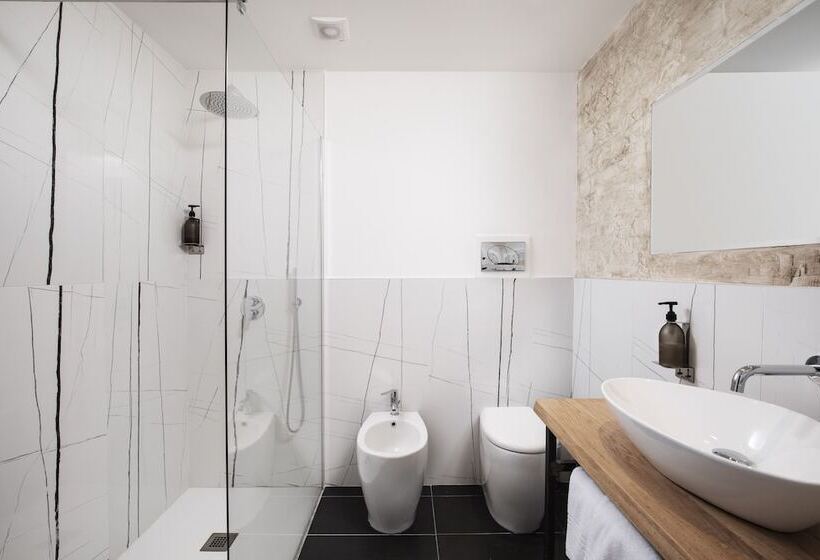 ファミリールーム, San Teodoro