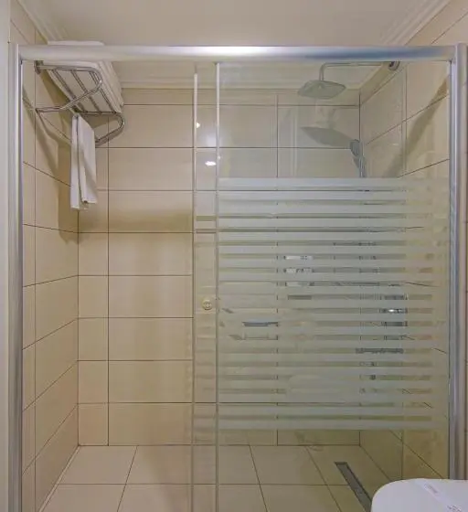 Chambre Standard Vue Piscine, Side Aluna