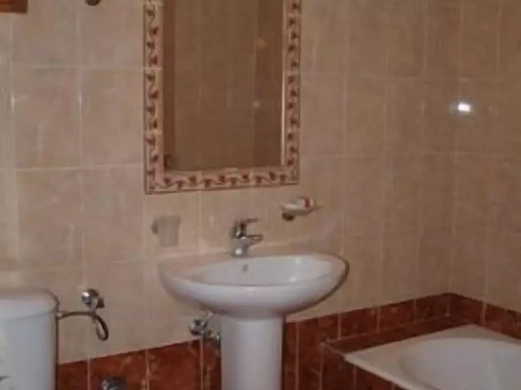 Studio Standard, Villa Voula