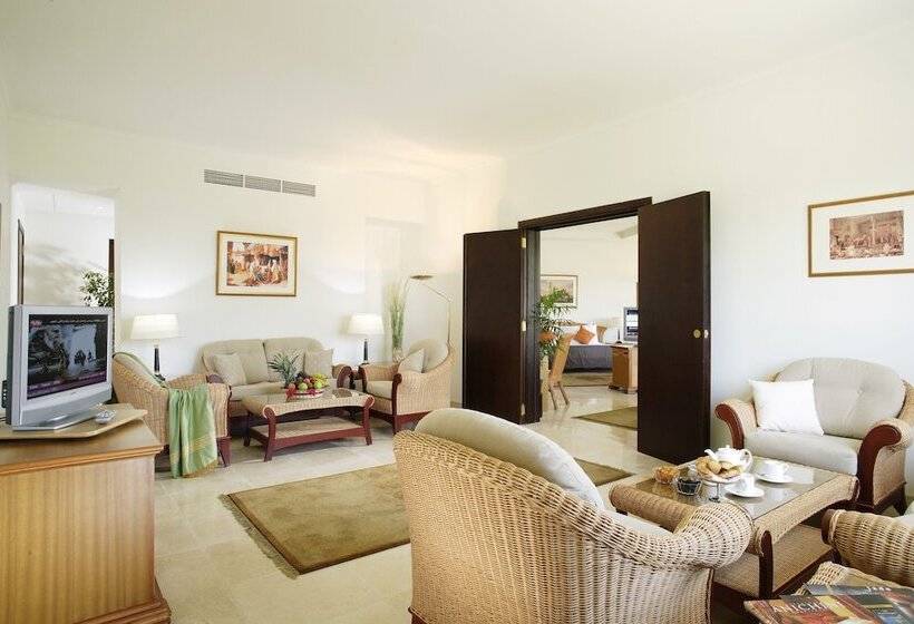 سوئیت سینیور, Jolie Ville Royal Peninsula Hotel & Resort Sharm El Sheikh