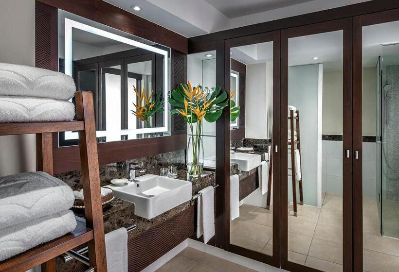 غرفة قياسية سرير كينج, Shangri La Yanuca Island, Fiji