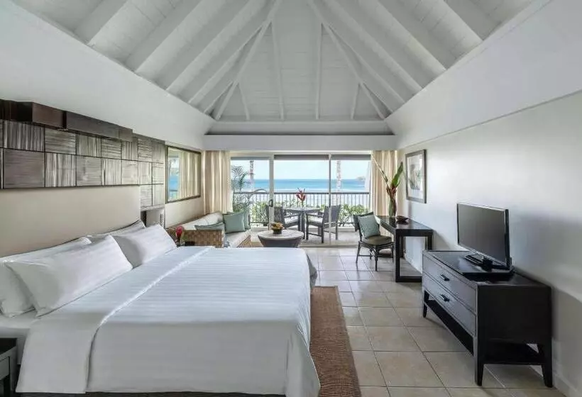 キングサイズベッドのスタンダードルーム, Shangri La Yanuca Island, Fiji