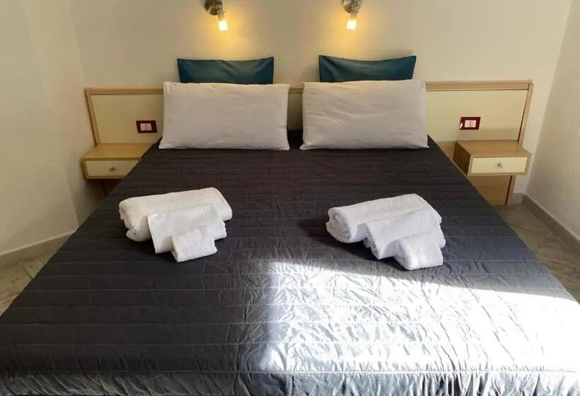 スタンダード４人部屋, B&b Petite Maison