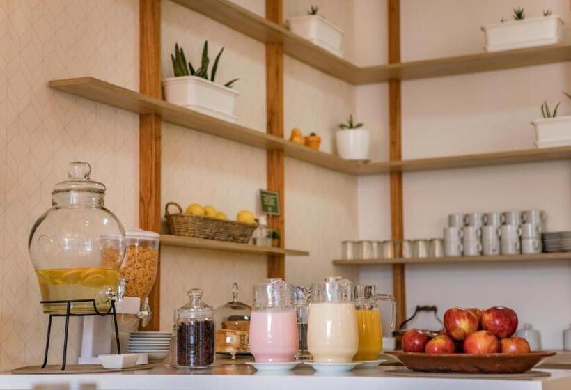 スタンダードトリプルルーム, Huemul