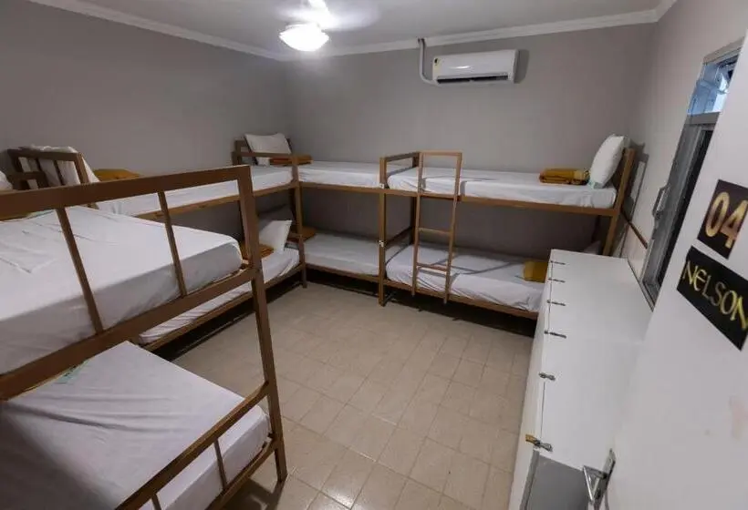 Vuode Makuusalissa, Hostel Diniz