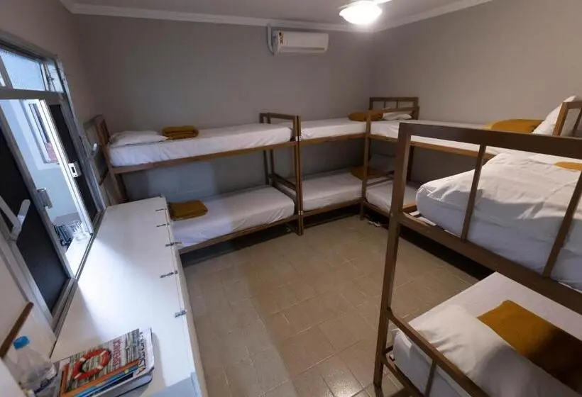 Vuode Makuusalissa, Hostel Diniz