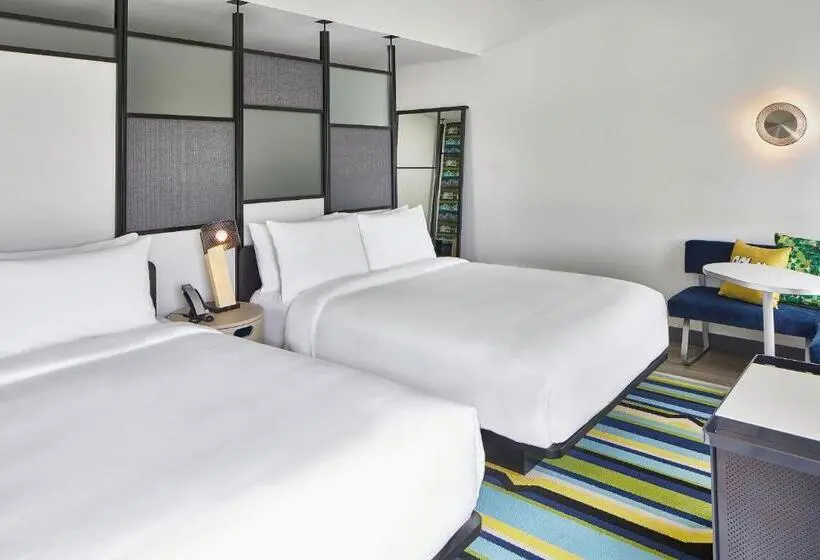 اتاق استاندارد برای معلولان, Aloft Chattanooga Hamilton Place