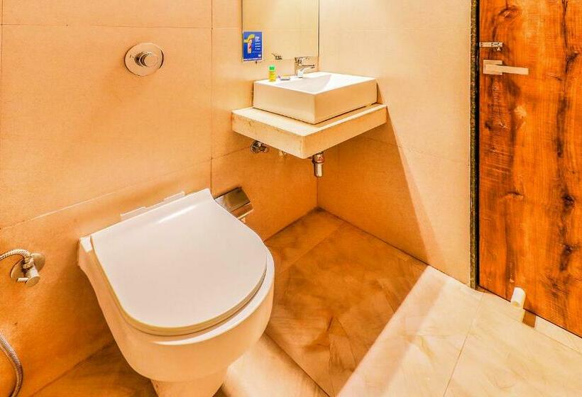 Номер Deluxe, Byaris International By Bizzgrow Hotels