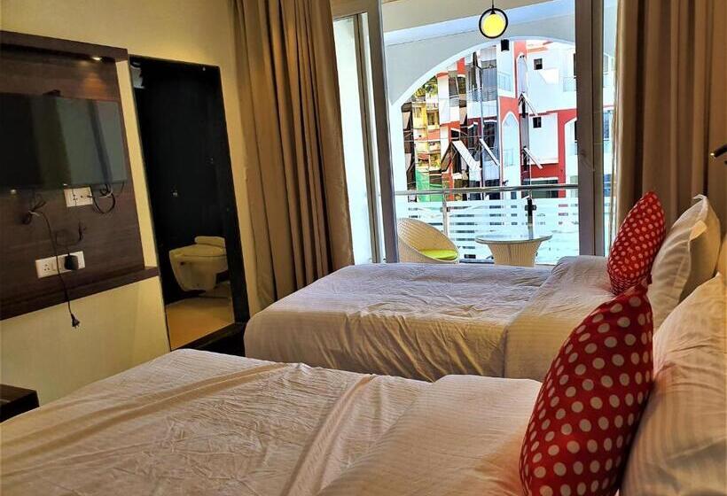 חדר דלוקס נוף בריכה, Vits Shanti Solitaire Arpora