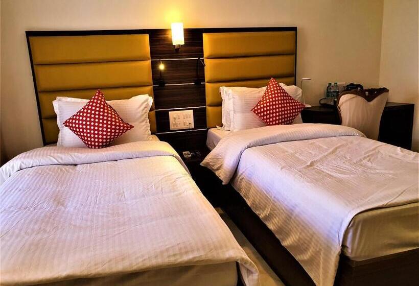 חדר דלוקס נוף בריכה, Vits Shanti Solitaire Arpora