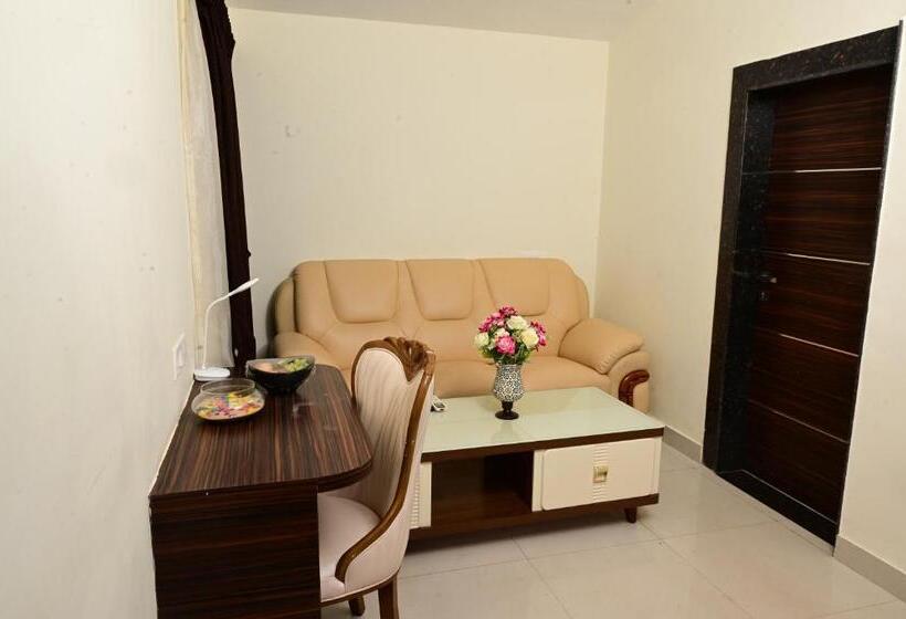 סוויטה, Vits Shanti Solitaire Arpora